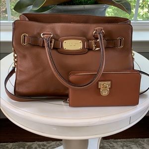 Michael kors handbag with wallet